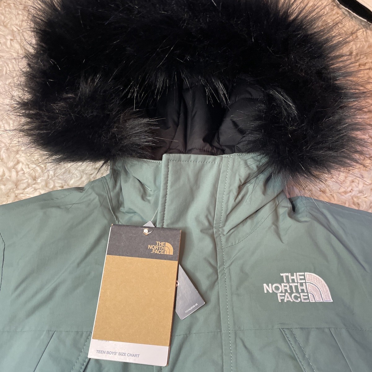 The North Face McMurdo Parka 600 Boys Size XS Xsmall Fur Hood Dark
