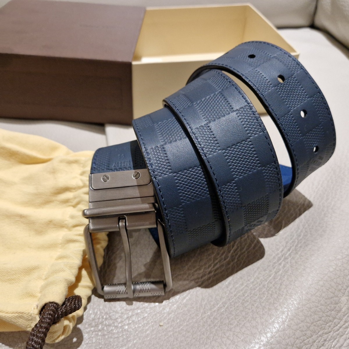 Louis Vuitton Belt Reversible Light Blue and Navy Size Worn Once