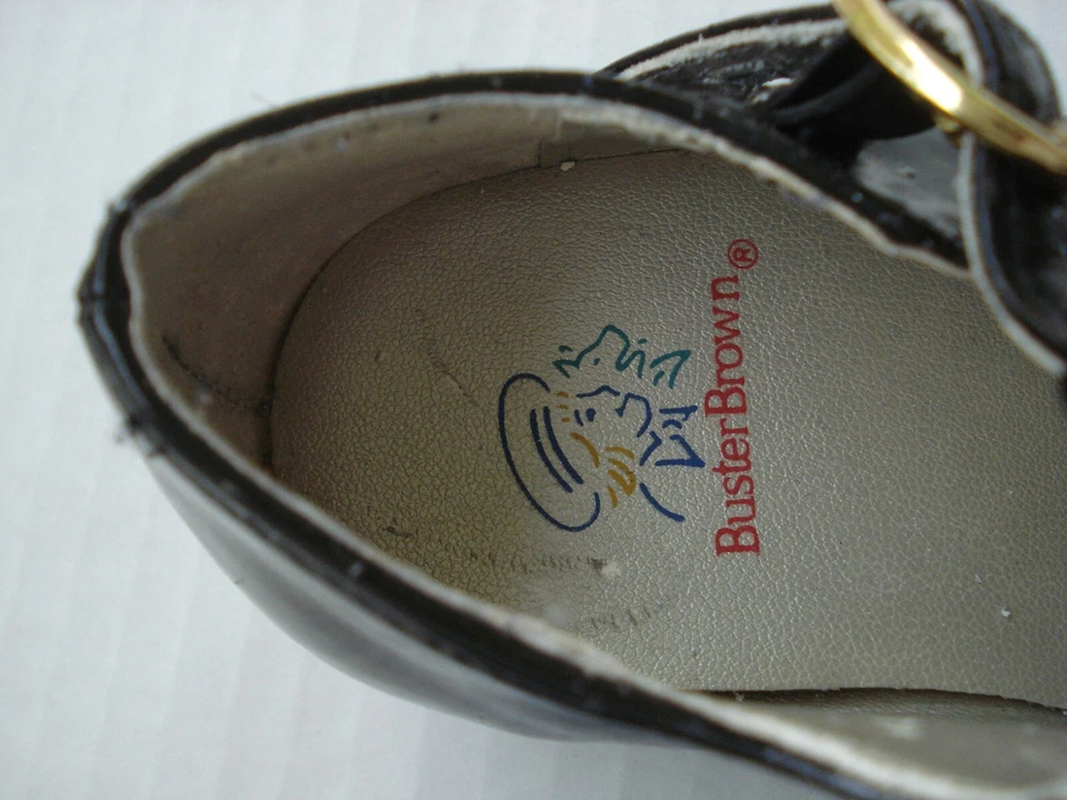 Zapatos Mary Jane vintage Buster marrón para niñas pequeñas negros charol talla 5 Foto 4 de 4