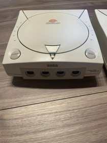 2x SEGA Dreamcast HKT-3000 Console Lot For Parts Repair Tested Japan
