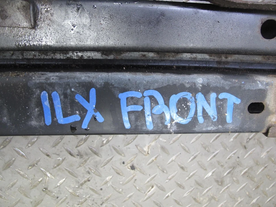 Barra de choque impacto refuerzo parachoques delantero Lexus J100 LX470 1998-2002 Foto 2 de 4