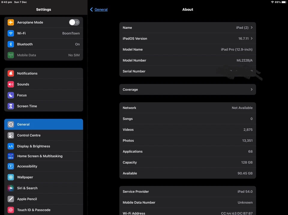 Apple iPad Pro 12.9". (2015) 128GB. Wi-Fi + 4G. Pencil. Keyboard Case bundle - Image 2 of 4