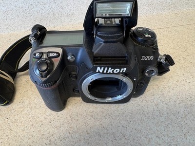 NIKON D200 10.2MP DSLR CAMERA BODY + 32GB CF Card - Excellent | eBay