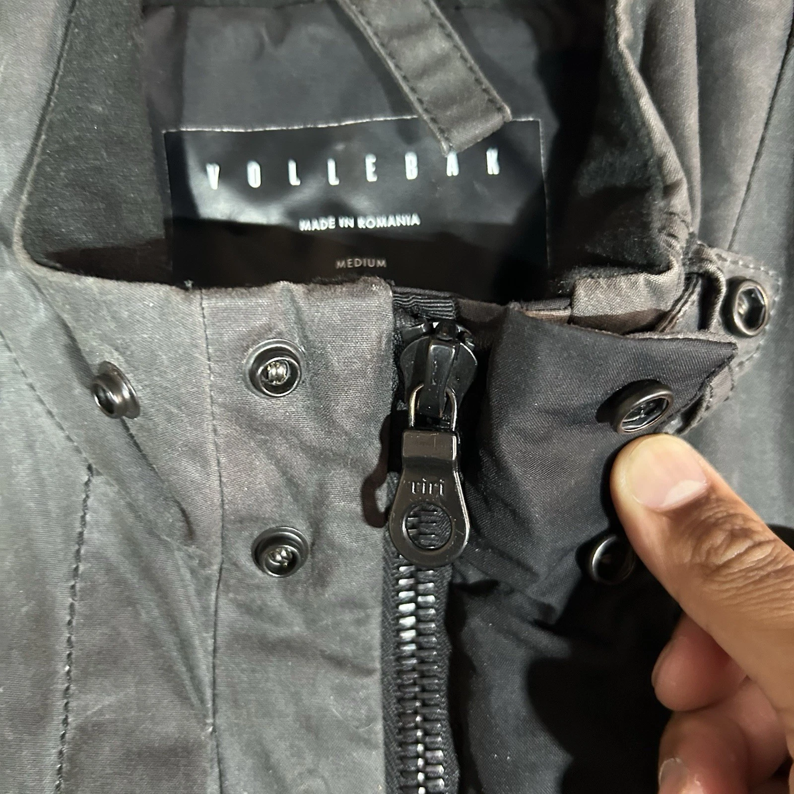 Vollebak Planet Earth Jacket Medium Black Waxed Cotton Beeswax Utility Coat - product detail image 13