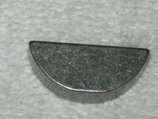 IH FARMALL CUB STEERING ARM - KNUCKLE WHEEL KEY 218211