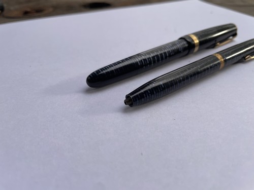 Vintage Blue Striped Parker Vacumatic Fountain Pen, 14k Nib, Plus Pencil - as is - Picture 2 of 8