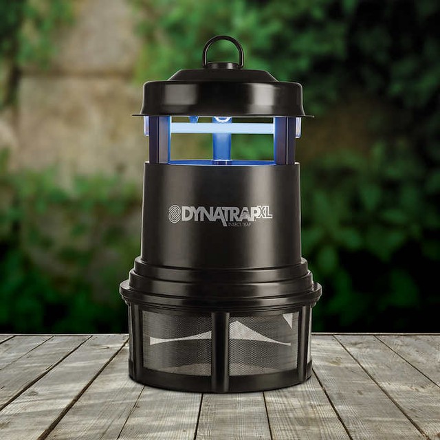 DynaTrap DT2000XLP Indoor/Outdoor Mosquito Trap with Replacement Bulbs