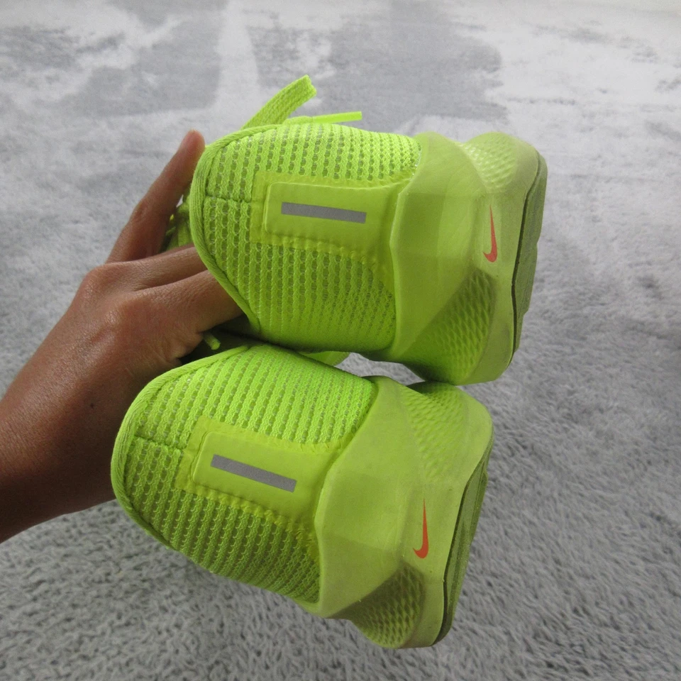 Nike Air Zoom Pegasus 40 Shoes Womens Size 10.5 Neon Green Running DV3857-700 - Image 3 of 4