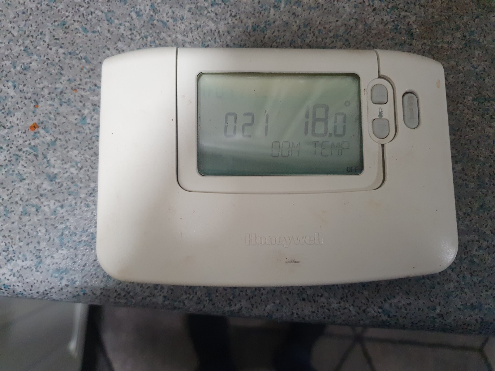 Honeywell CM927 Wireless Room Thermostat, Receiver & Stand. See Listing