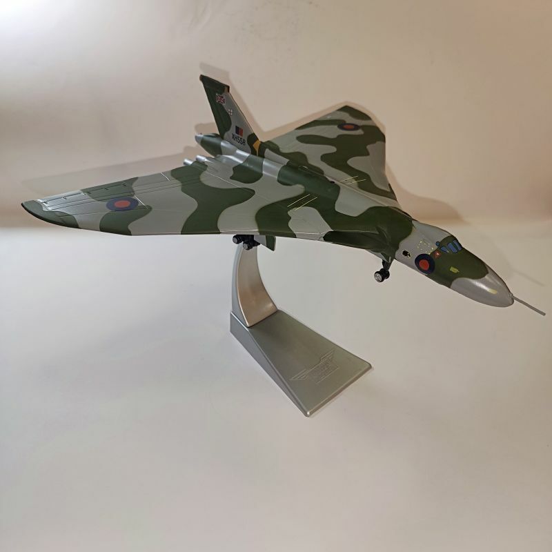CORGI 航空アーカイブ AVRO YORK RAF ベルリン空輸 1/144 CORGI 航空アーカイブ AVRO YORK RAF ベルリン空輸 1/144 - メルカリ