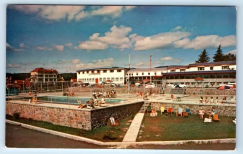 Manoir des Laurentides Lae Archambault St-Donat QUEBEC Canada Postcard