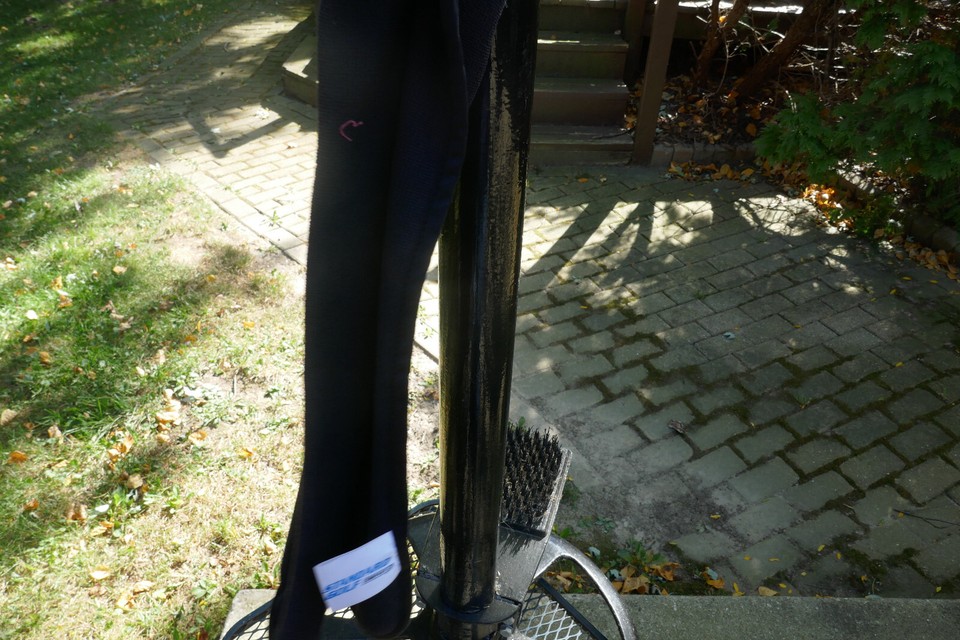 VTG Master Par Aide Single Golf Ball Washer Red w/ Base Towel Shoe