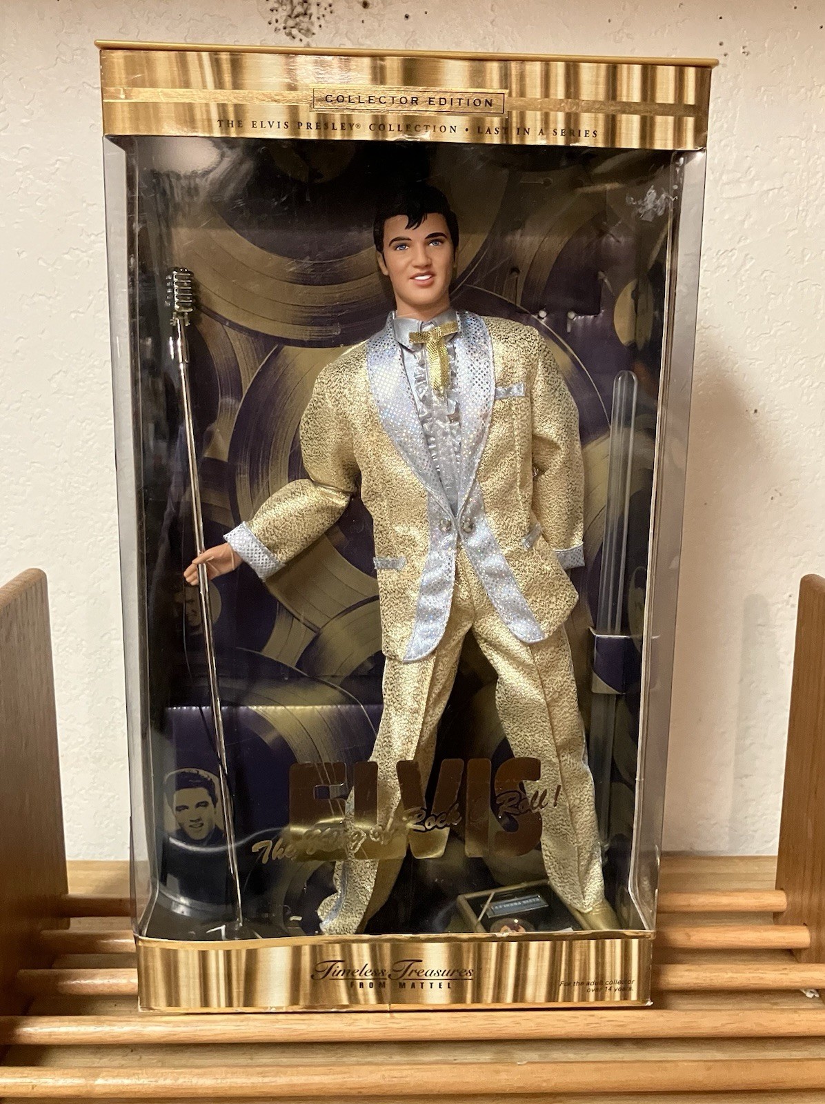 Barbie&reg; Loves Elvis 2001 Timeless Treasures ELVIS 53869  NE