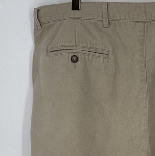Givenchy Activewear Shorts Men's Size 44 Vintage Pleated Chino Khaki Golf Shorts thumbnail 4