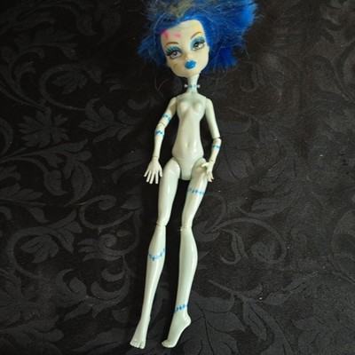 Monster High Puppe Frankie Stein Freaky Fusion Recharge Poseable Joints Retired