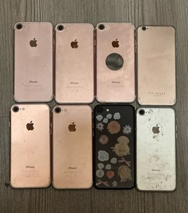 Posten von 8 Apple iPhone 7 nur für Ersatzteile oder Reparatur