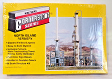 Walthers N Scale #933-3219 NORTH ISLAND REFIN...