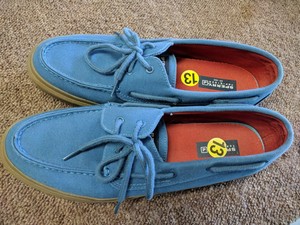 mens blue boat shoes