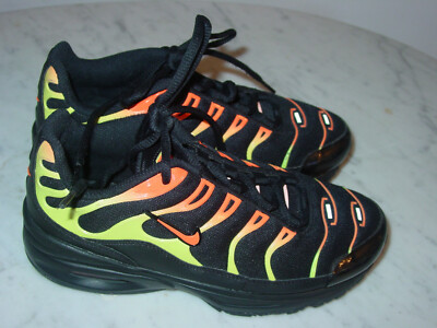 nike air max plus black volt total orange