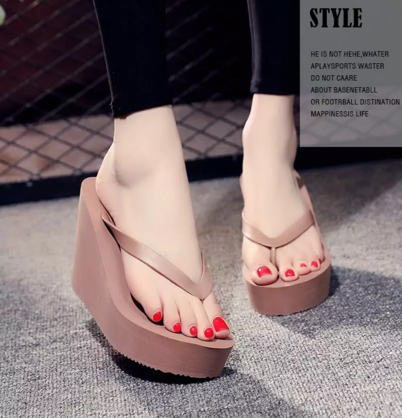 Platform store beach sandals