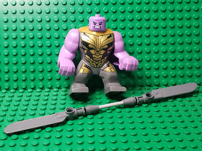 NEW Lego Thanos big fig gold armor design  Avengers -- Super Heroes from #76266
