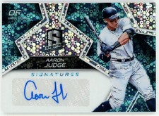 2017 Panini Chronicles Spectra Prizm Aaron Judge Blue Rookie RC Auto /60 Yankees