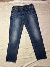 Maurices Women's SIze 7/8 Jeans  Dark Blue Wash Frayed Hem Midrise Crop