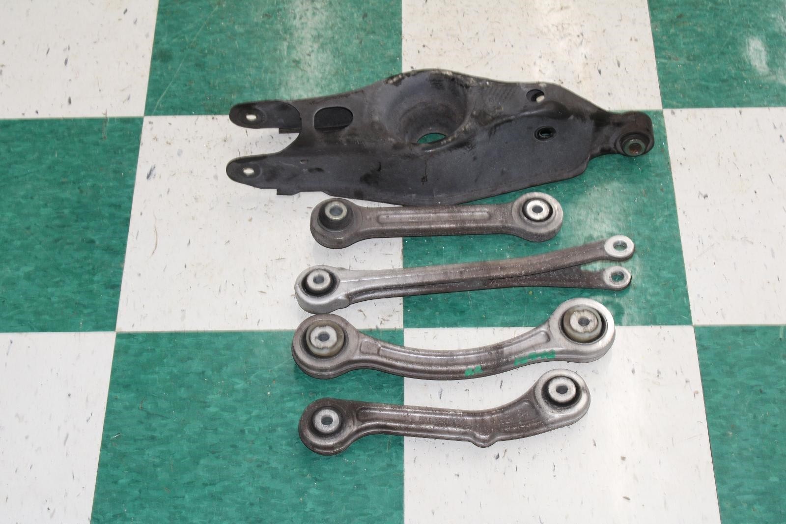 14-24 Ghibli RWD 3.0L Driver LH Left Rear LR Upper Lower Control Arm Set OEM 5x