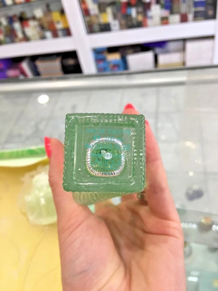 CLAIRE DE NILANG SET DE REGALO 2 PIEZAS CON SPRAY EDT 100 ML Y JABÓN DE LALIQUE Foto 4 de 4