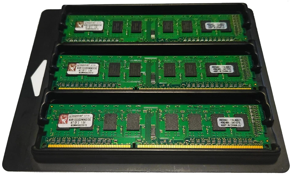Kingston 3 GB (1Gx3) PC3-10600 CL9 1333 MHz DDR3 DIMM KIT KVR1333D3N9K3/3G - Image 2 of 3