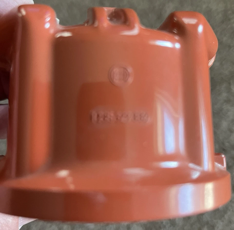 De colección Nuevo 1996 SAAB 900 NOS Bosch OEM 4 cilindros tapa distribuidor Foto 4 de 4