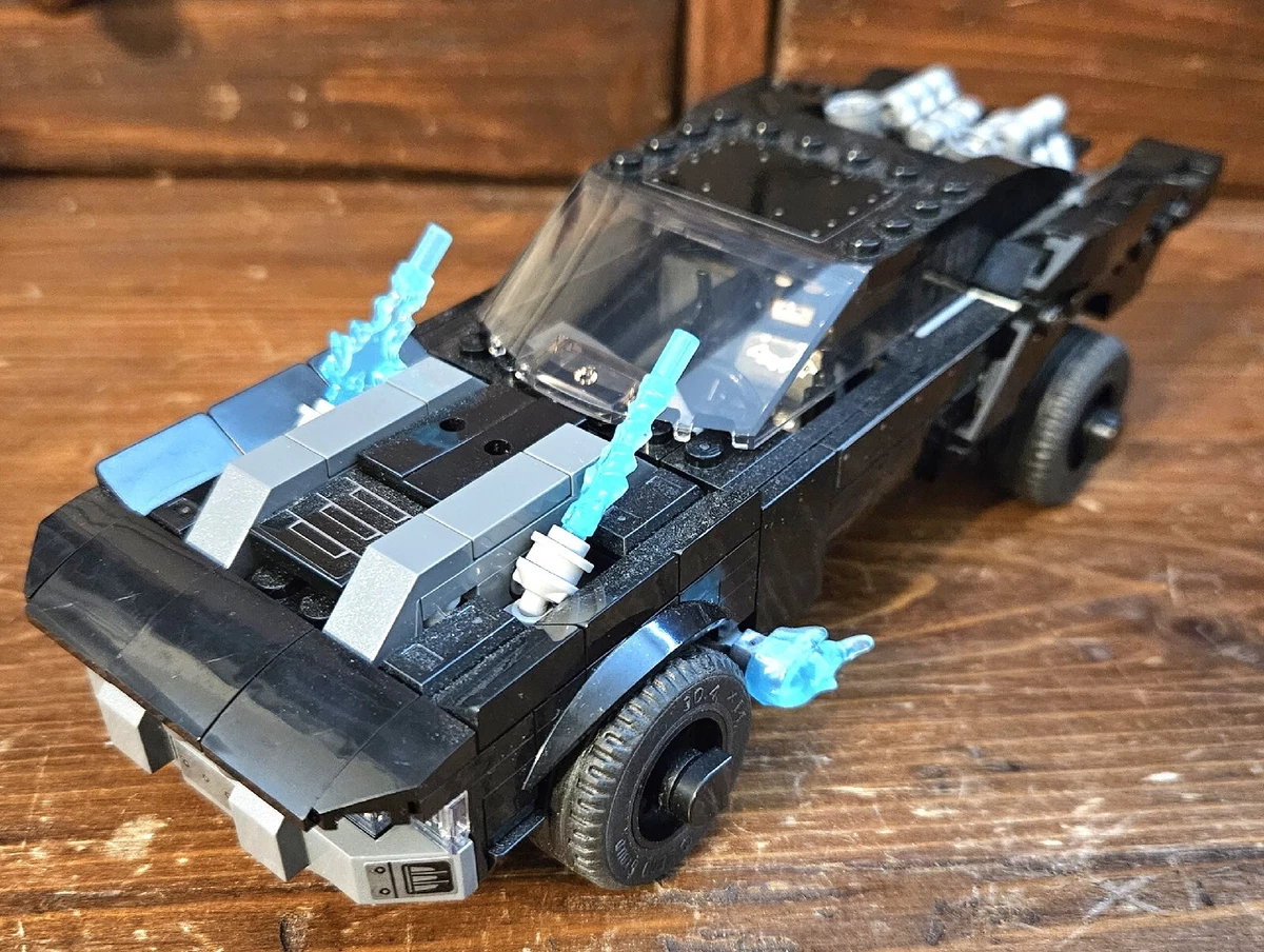 The Batman Batmobile: The Penguin Chase Lego Set 76181 DC 2022 Toy Car  Model