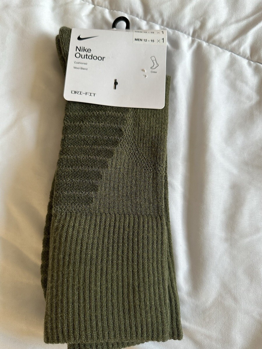 olive green nike socks