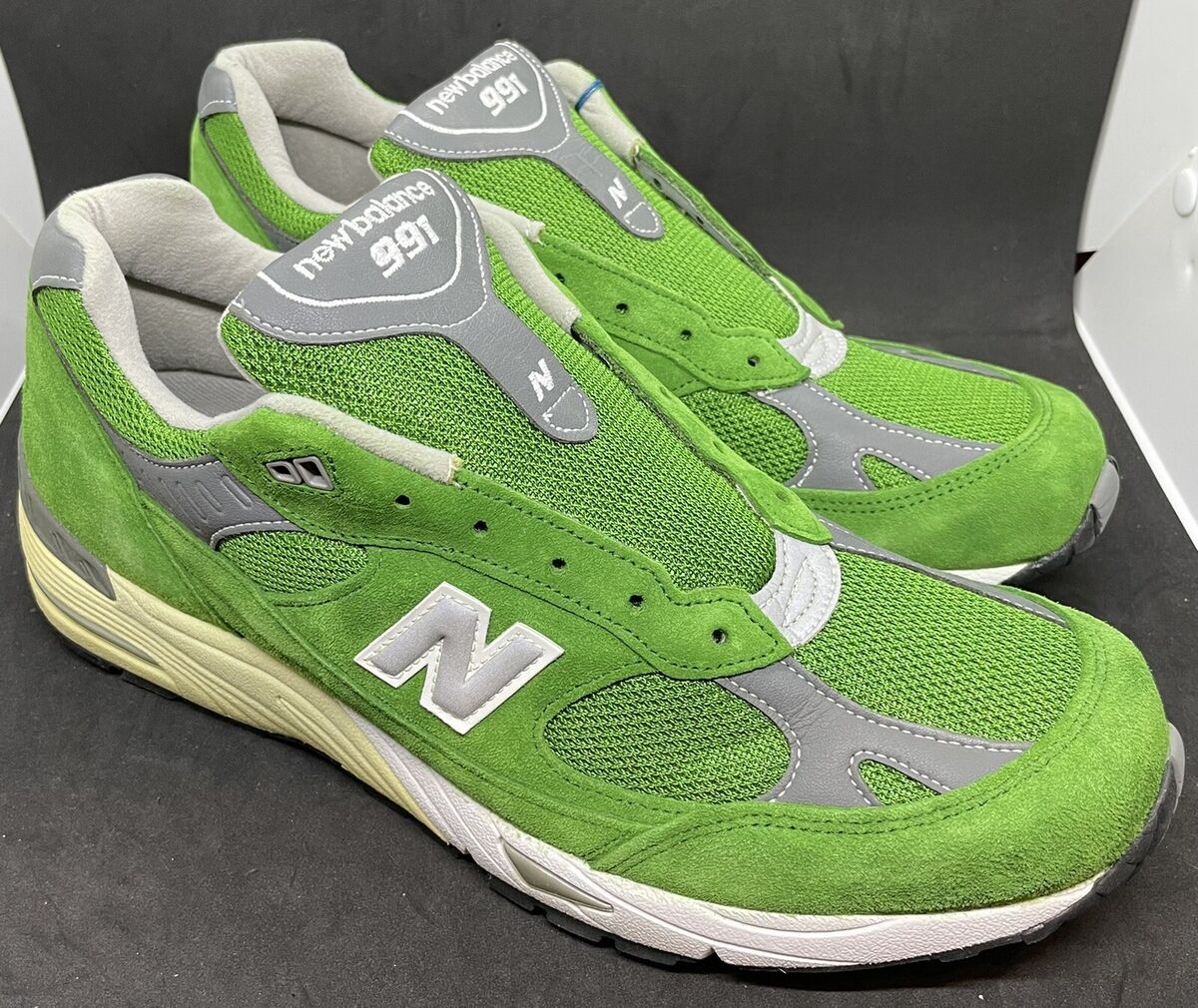 New Balance 991 Bright Green UK Exclusive M991GN Size 11.5 New Balance 991 Bright Green UK Exclusive M991GN Size 11.5