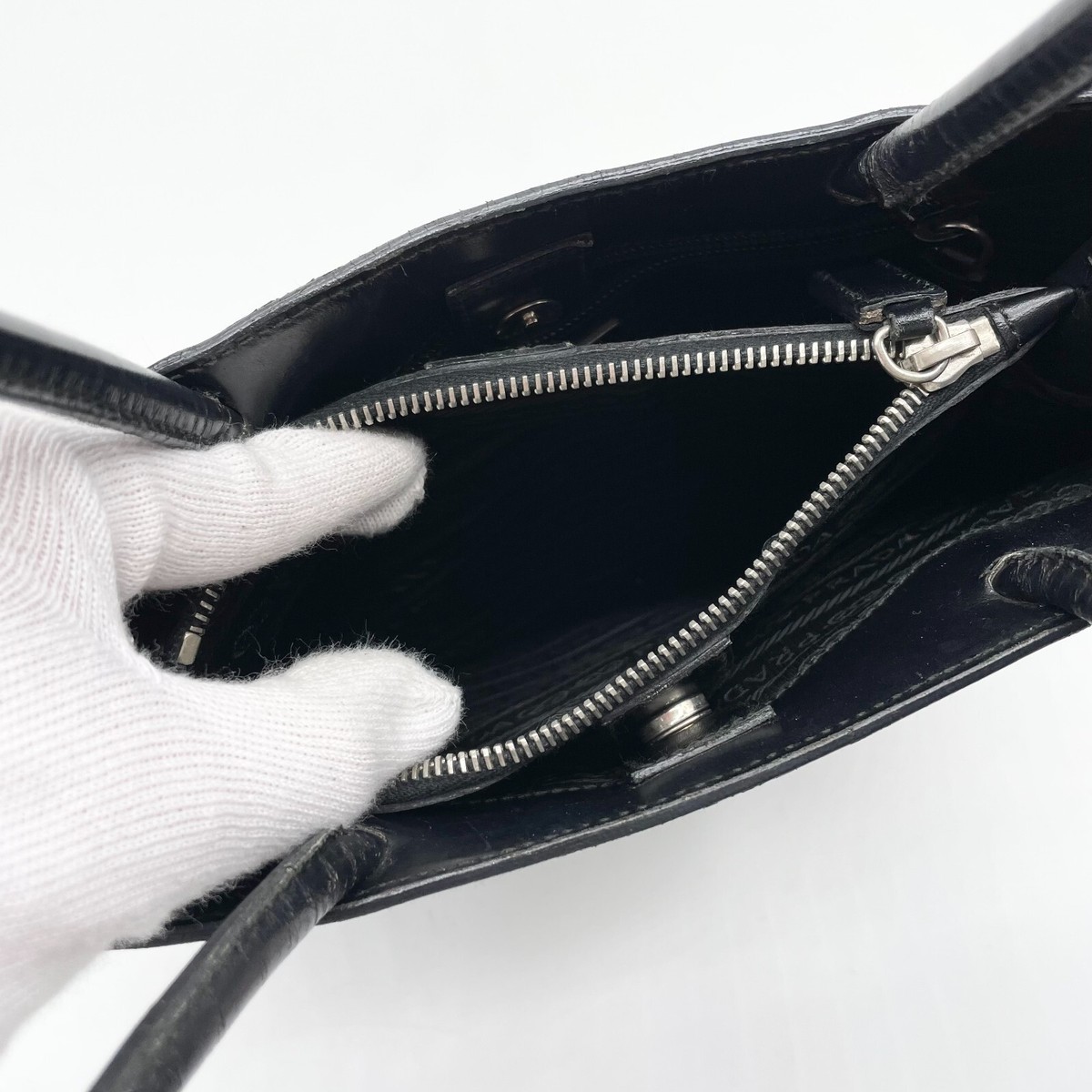 Prada Tote Bag Black Leather Double handle Handbag 104 Y2K Prada Tote Bag Black Leather Double handle Handbag 104 Y2K