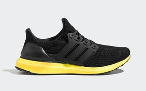 adidas black and yellow running shoes