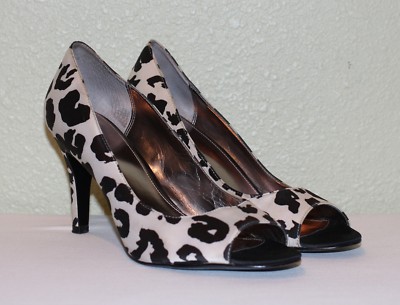 WOMENS WHITE BLACK SATIN ALFANI LEOPARD PRINT PEEP TOE PUMPS US EUR 38  39