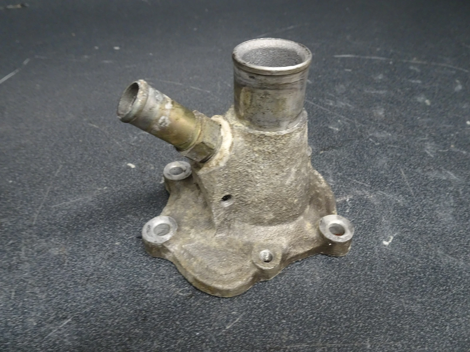 1990-1991 Arctic Cat OEM Water Pump Housing Cover 3002-604 El Tigre 530 Jag