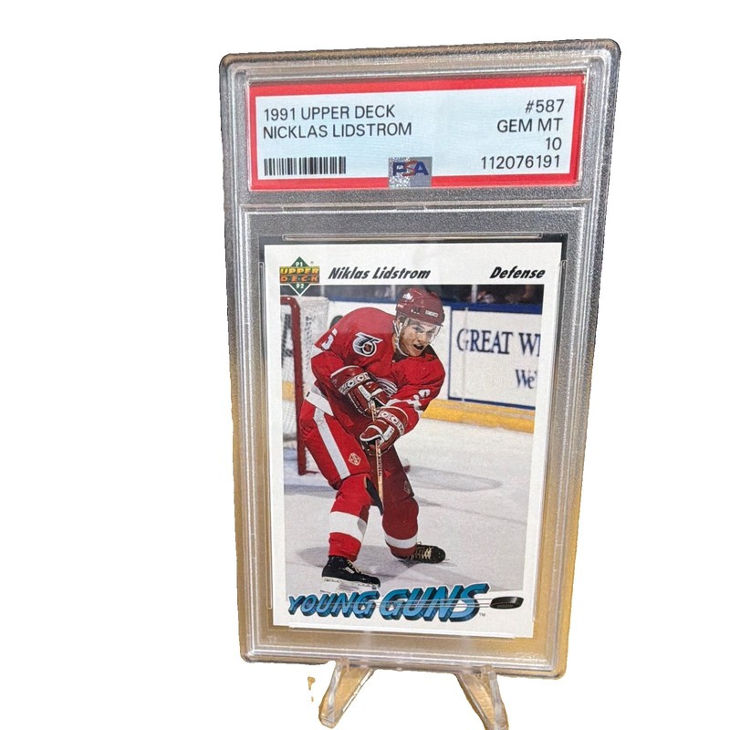 Upper Deck 1991-92 Young Guns Nicklas Lidstrom #587 Red Wings UD Holo PSA 10