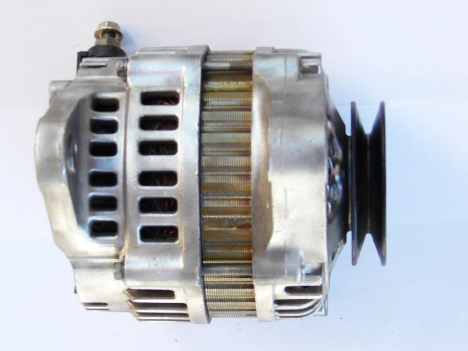Alternador camioneta Nissan D21 1990-1993 OEM #LR160-723 #23100-80G08 #13287 Foto 4 de 4