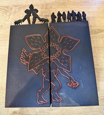 Setzkasten für Stranger Things komplett mit allen Figuren