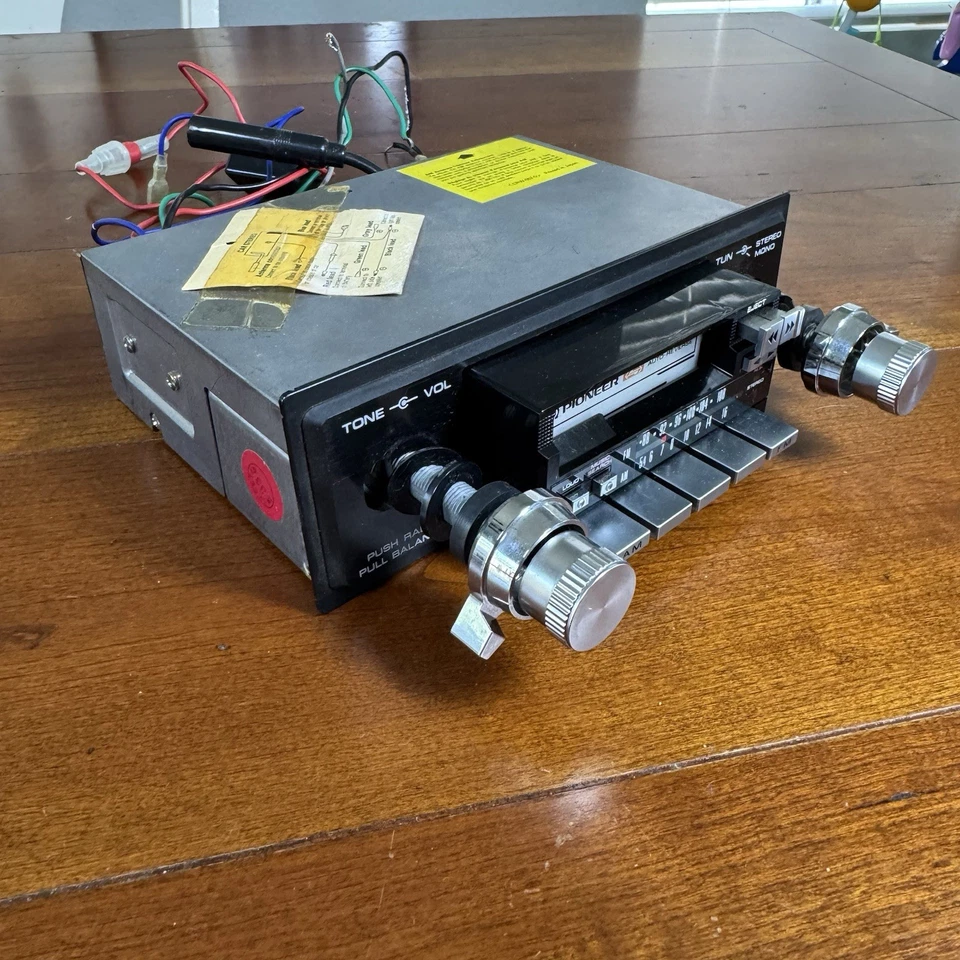 VINTAGE PIONEER KP-7200 CAR RADIO - In Great Condition! [Untested] - Image 2 of 4