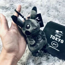 Limited Edition Pokemon Thunderbolt Pikachu Plush Toy Keychain Action Figure 