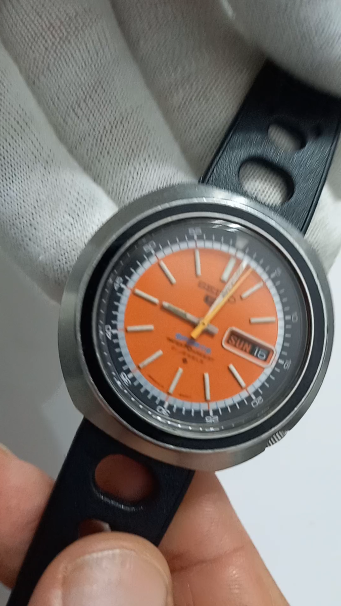 1970'S SEIKO 5 SPORTS 6119-6400 UFO DIVER'S WATER 70M RESIST 1970'S SEIKO 5 SPORTS 6119-6400 UFO DIVER'S WATER 70M RESIST