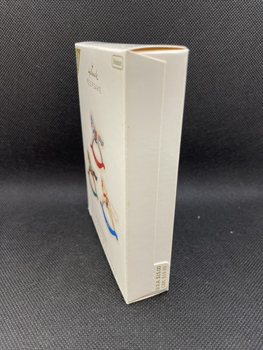 2007 LIMITIERTE MENGE HALLMARK MINIATUR ORNAMENT SET ~ SCHAUKELPFERDE ~ NEU IM KARTON - Bild 2 von 4