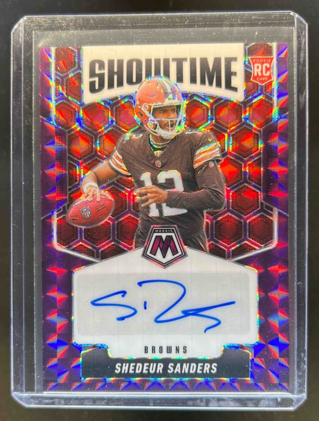 2025 Mosaic Shedeur Sanders Showtime Signatures RC Purple Prizm Auto #7/49
