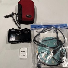 NIKON COOLPIX S1100pj Digital Camera And Projector 14.4 Meg HD Movie,2 Batt