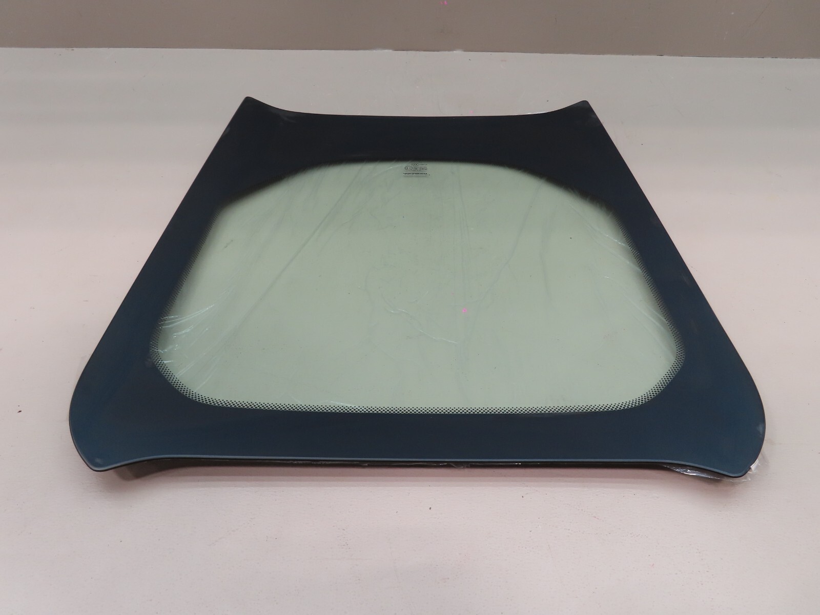 2013-2014 MCLAREN MP4-12C SPIDER CONVERTIBLE REAR LID HATCH WINDOW GLASS OEM