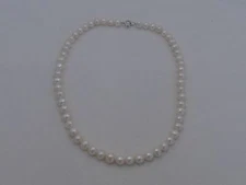 Estate 18" 7.5mm to 8mm Pearl Necklace with a Sterling Silver Catch CV-24