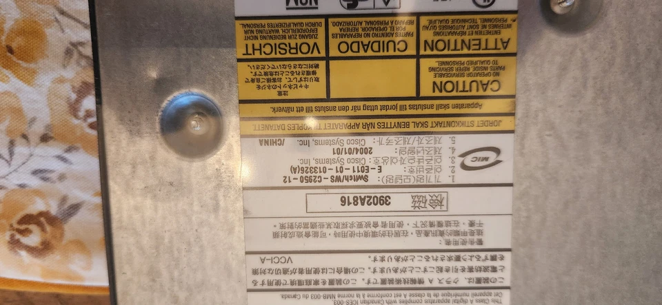 Cisco Switch/ WS-C2950-12 - Image 3 of 3